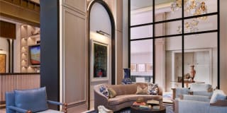 The Hadley Gallery 32