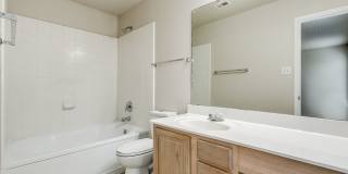 Charming 3/2/2 single-story home in highly desirable Westover Crossing Gallery 17