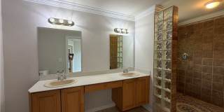 5315 Belrose Street Gallery 15