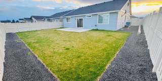 Beautiful Newer Built 3-Bedroom, 2 bath Home in Meadows at West Highlands Gallery 23