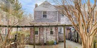 NW DC locale...3 level - 2 bed + Den with 2.5 & off street parking  - 16 months only Gallery 35