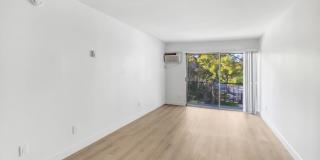 930 North Martel Apartments Gallery 14