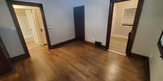 2 Bedroom, 1 Bathroom home with large garage Gallery 7