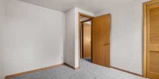 4 Bedroom Remodeled with 2 Stall Detached Garage 4 Bedroom Remodeled with 2 Stall Detached Garage Gallery 17