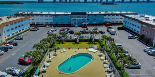 100 Shore Court Gallery 35