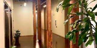 400 Mills Avenue Gallery 28