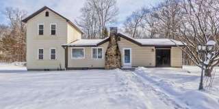 Private 3-Bedroom Single-Family Rental on 10+ Acres - Available for June 1st! Gallery 1