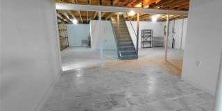 874 Hollyridge Drive Gallery 25