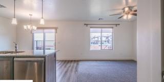Private 4 Bedroom Corner Unit Gallery 25