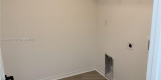 2020 NE 11th Place Gallery 50