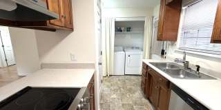 COZY 2/2 SE Townhome with Plank Floors, W/D, Stainless Steel Appliances, Carport, & W/D! Avail NOW for $1495 Gallery 18
