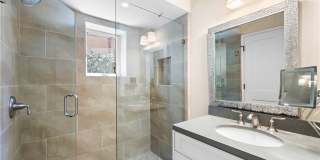 826 Cliff Drive Gallery 8