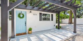 Charming 2BR House in Tampa Gallery 10