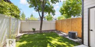 2 Bed/2.5 Bath Townhome in Central Point 2 Bed/2.5 Bath Townhome in Central Point Gallery 21