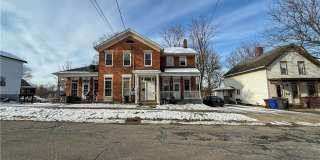 153 N Sycamore Street Gallery 1