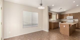 4 bedroom home in Surprise!! Gallery 12