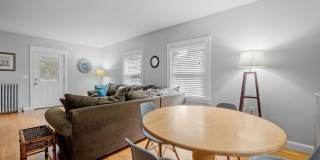 989 Union Street Gallery 23