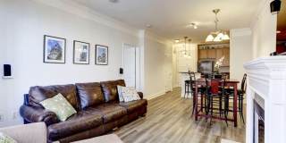 1 bed/ 1 bath Right off Meridian Hill Park with Reserved Parking! Available July 10! Gallery 5