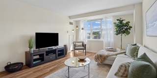 Center Place Gallery 32