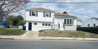 1049 N Michigan Ave Ave Gallery 1