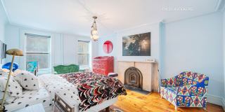 351 W 30th Street Gallery 11