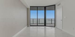 711 NE 23 TERRACE Gallery 15