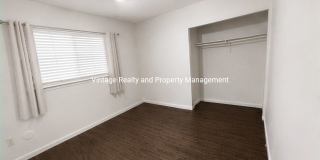 Updated 2-bedroom, 1 bathroom Tri-plex unit located in North Stockton. Gallery 9