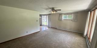 33 W Evergreen Dr Gallery 2