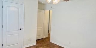 4057 W Spring House Drive Gallery 12