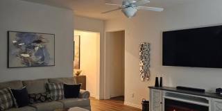 1864 Everglades Drive Gallery 1