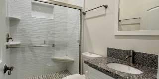 MOVE-IN READY! House w/full guest unit; near to Ventura Blvd! Gallery 25