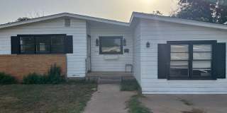 818 South Bowie Drive 818 South Bowie Drive Gallery 1