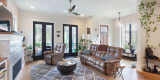 Stunning 4/3.5 Home in Highly Sought-After Area w/ 1300 Sq Ft of Outdoor Space! Gallery 8