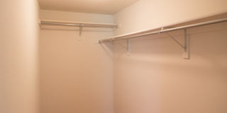 Conveniently Located Modern Two Bedroom Condo For Rent in Westwood Condominiums Gallery 5
