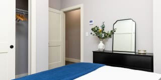 The Residence at 1555 Elm Gallery 17