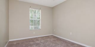 Park Lake — 1 Bed / 1 Bath + Den | Upstairs Condo | Brandon, FL Gallery 19