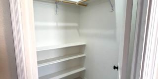 Beautiful 3 Bedroom Home on Desert Lakes Golf Course! Gallery 38