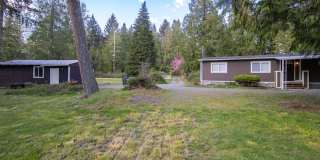 2 Bed / 2 Bath Home with 4-Car Garage, Large Yard & RV Parking in Graham! Gallery 10