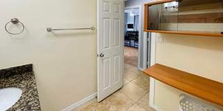 3720 W Mauna Loa Lane unit: Studio Gallery 13