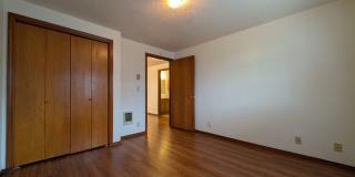 Spacious second floor 2-Bedroom, 1-Bath Apartment in Springfield 4-Plex! Gallery 12