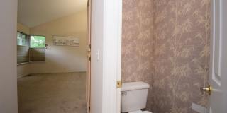 Bright Holladay 4 Bed Home – High Ceilings in Prime Location!! Gallery 37