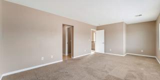 Flexible Three-Story Gated Home with Mountain Views & Modern Kitchen! Gallery 17