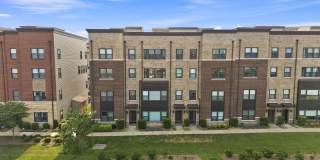 44824 TIVERTON SQ Gallery 56