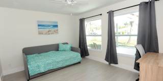 ANNUAL RENTAL Naples Park 3 Bedroom // 2 Bathroom Single Family Home Gallery 16