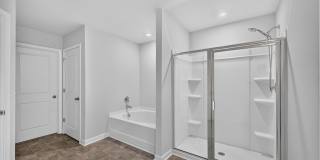 Living in Laurel Park Gallery 10