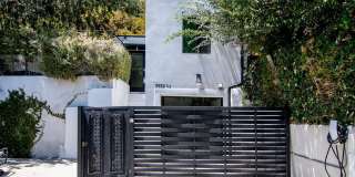 2553 1/2 Glen Green St Gallery 1