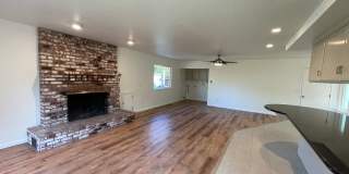 Spacious three bedroom home in desirable Windsor neighborhood! Gallery 18