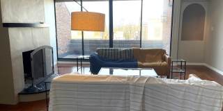 28 MAIN Street Gallery 42