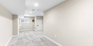 Parkside Haven: Contemporary 2-Bedroom Row Home Near Patterson Park Gallery 32