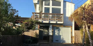 671 Lily Street - Upper level Gallery 1